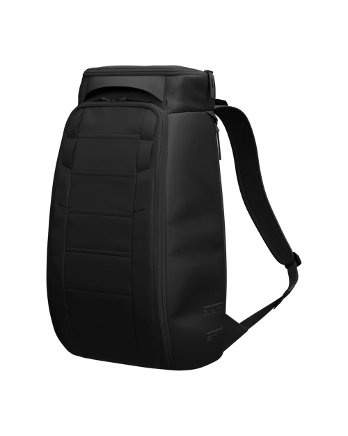DB BOARD BAGS HUGGER 25L BLACK OUT (EX) 1 DB BOARD BAGS HUGGER 25L BLACK OUT (EX)