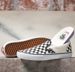 VANS SLIP-ON PRO SHOES (VN0A347VAPK)
