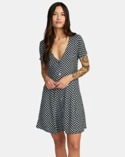 RVCA UNDERSTATED DRESS(EX) -Reef Surf Shop avjwd00206 rvca2Cw rvb frt1 45870.1694015953