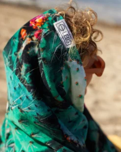 LEUS DESERT BLOOM BEACH ECO TOWEL -Reef Surf Shop leus beachtowel desert bloom4 98893.1673632296