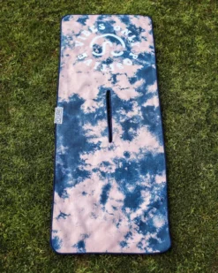 LEUS POSITIVE VIBES GOLF ECO TOWEL -Reef Surf Shop leus caddytowel positive vibes6 29908.1673632307