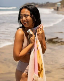 LEUS ZUMA (EX) -Reef Surf Shop leus turkishtowel zuma lifestyle3 70457.1700415120