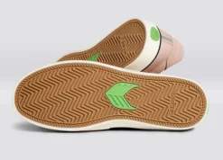 CARIUMA NAIOCA ROSE SUEDE WOMEN'S SHOE 13 CARIUMA NAIOCA ROSE SUEDE WOMEN'S SHOE -Reef Surf Shop naioca skate rose ivory logo sneaker.slideshow2 83b0c3dc 378a 49b4 bebe e169ade70e4c 37224.1674596522