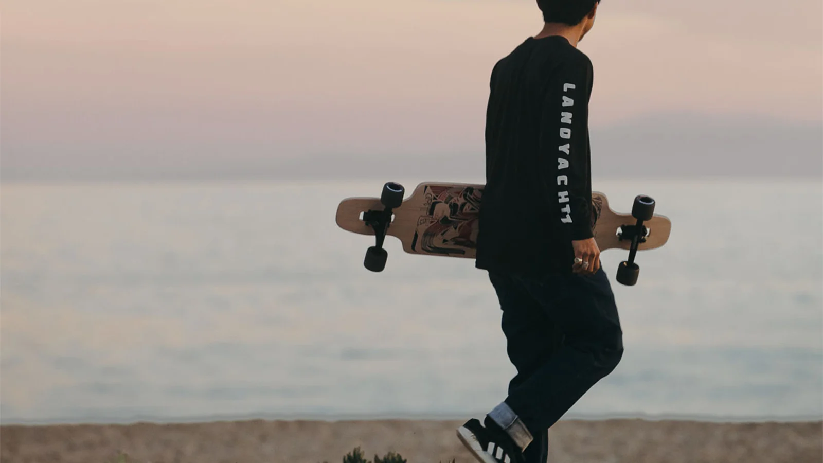 Reef Surf Shop 2 Reef Surf Shop -Reef Surf Shop Landyachtz p Jacob Lambert lo res AD 8240